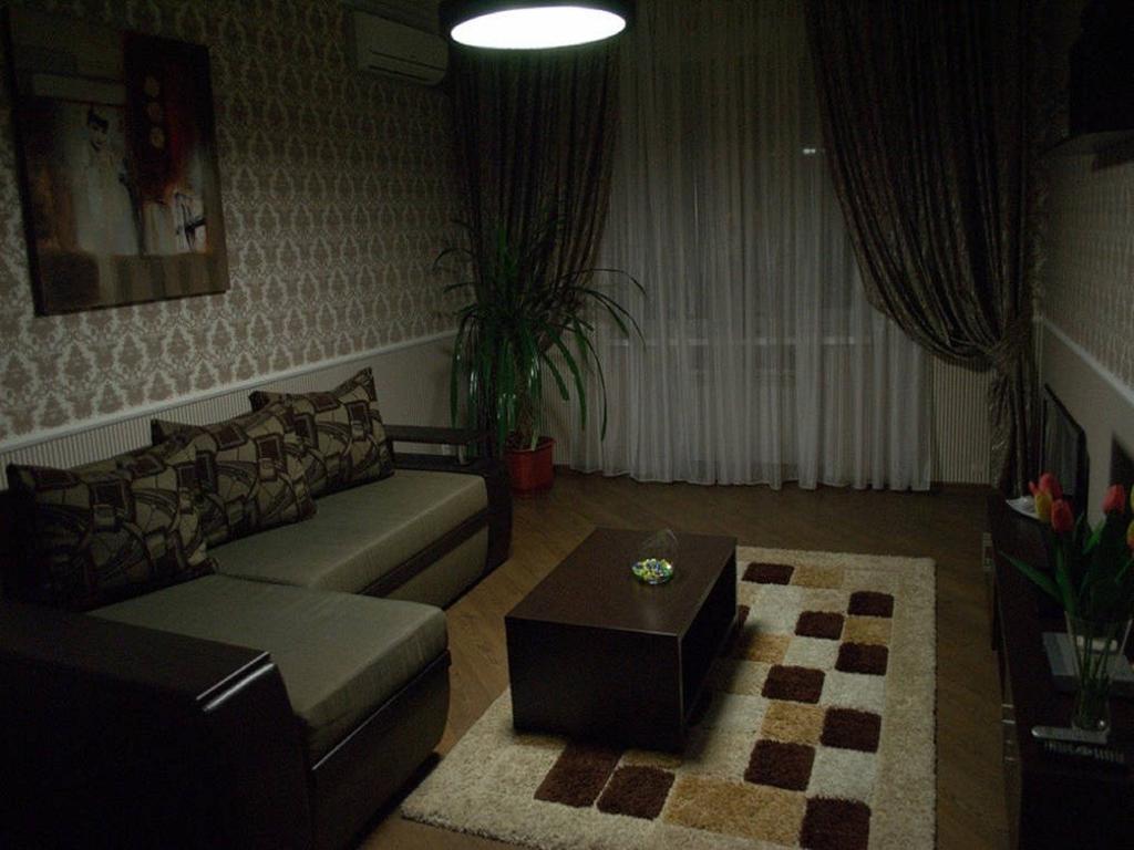 Apartments On Lermontova Zaporizhia ภายนอก รูปภาพ
